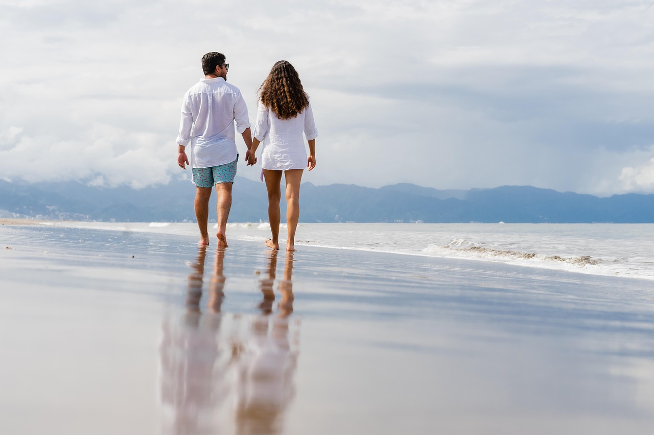 beach, couple, leisure, stroll, romantic, love, nature, lovers, together, romance, relationship, man, woman, husband, wife, sea, ocean, happyvalentine's